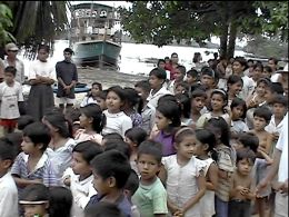 Kids getting ready to sing.